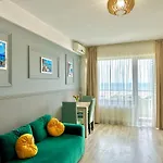 Апартаменты Dolce Aqua Summerland Мамая