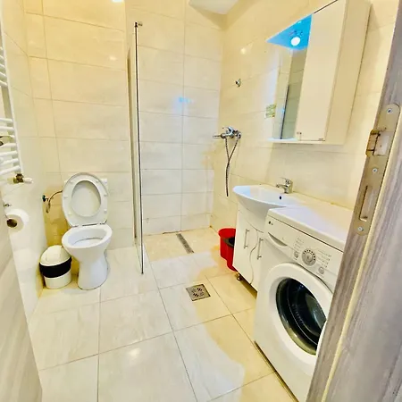 Dolce Aqua Summerland Apartment