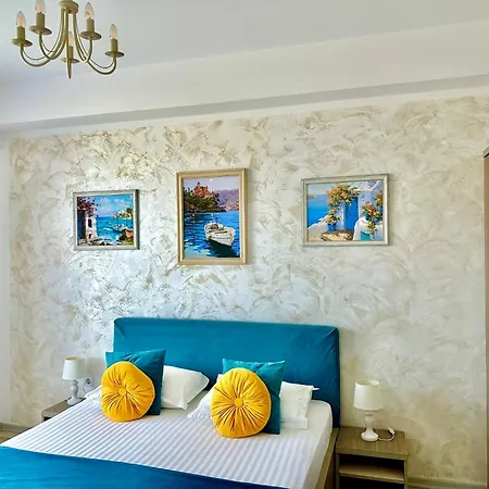 Dolce Aqua Summerland Apartment