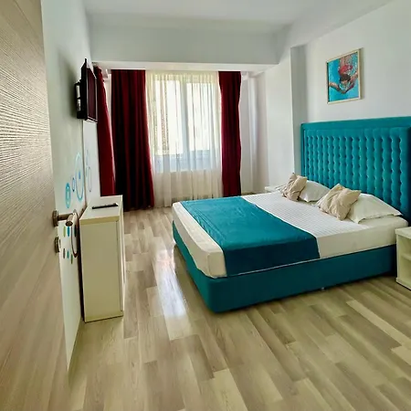 Dolce Aqua Summerland Apartment