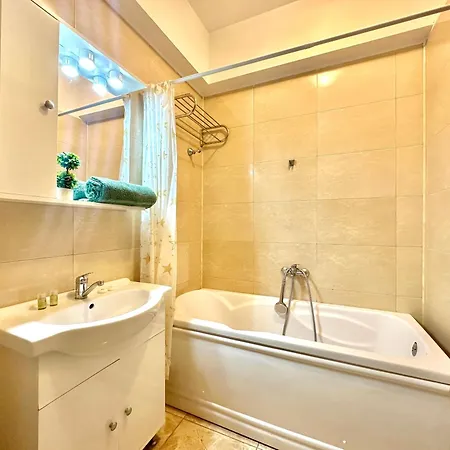 Dolce Aqua Summerland