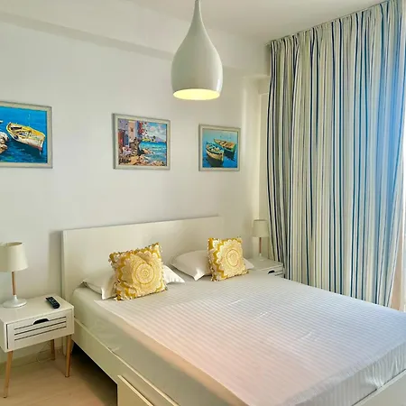 Dolce Aqua Summerland