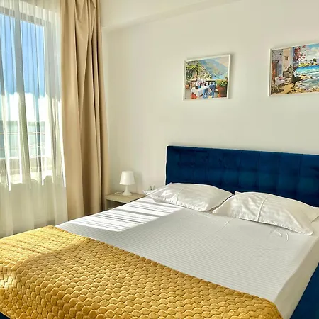 Dolce Aqua Summerland Apartment Mamaia