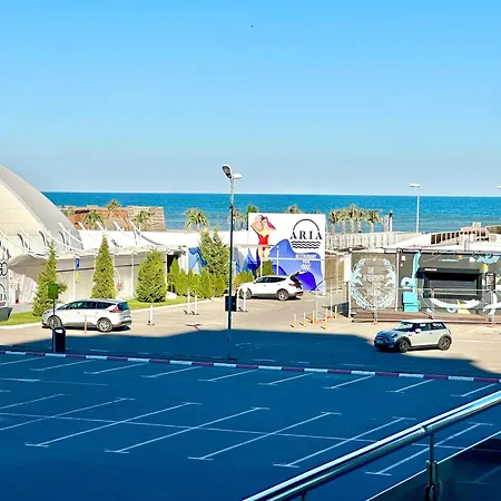 Dolce Aqua Summerland Apartament