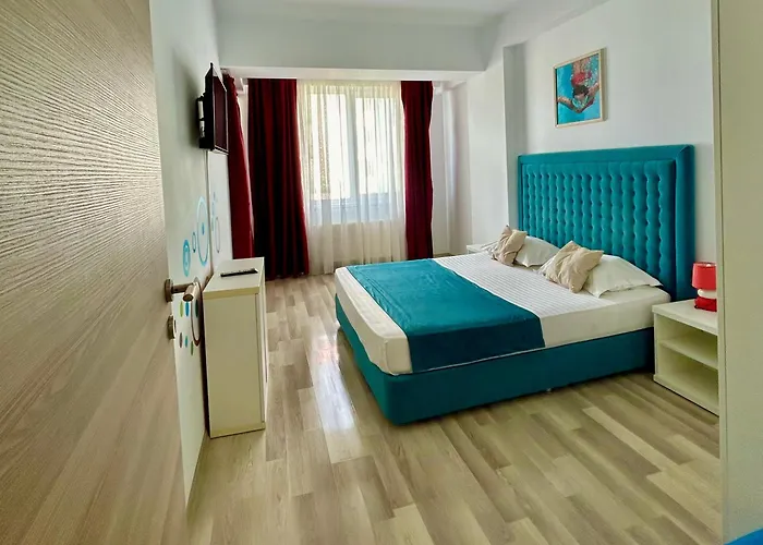 Dolce Aqua Summerland Apartment