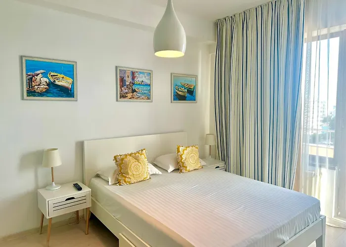 Dolce Aqua Summerland